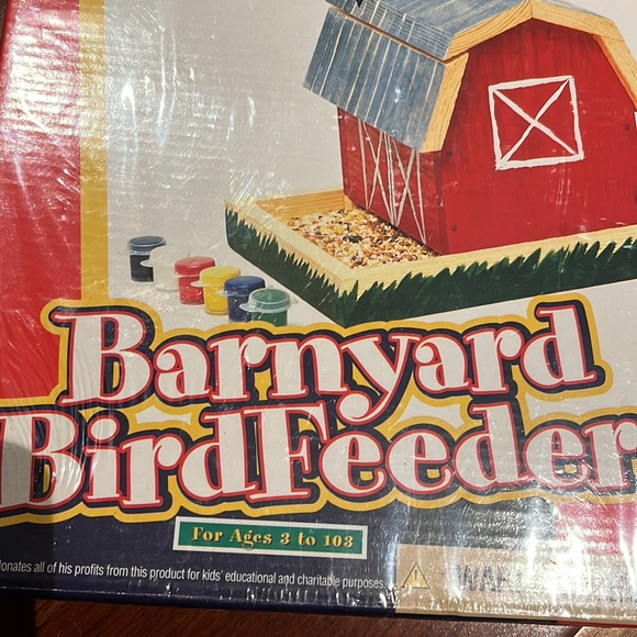 NIP Tim Allen Signature Stuff Barnyard Birdfeeder Project Kit NEW - Picture 3 of 8